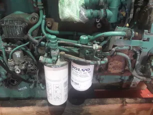 21023285 VOLVO Кронштейн топливного фильтра