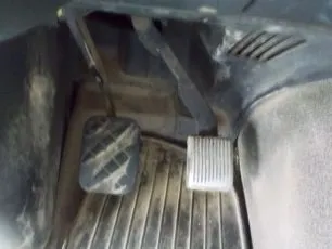 7482492420 RENAULT Педаль газа