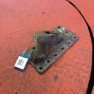 20393738 VOLVO Кронштейн V-образной тяги
