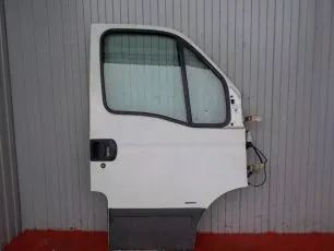 Дверь передняя правая IVECO