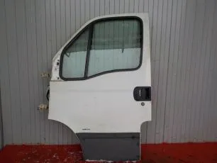Дверь передняя левая IVECO