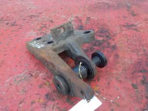 9303172142 MERCEDES Кронштейн торсиона правый