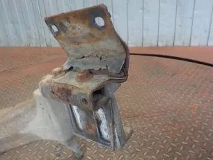 5010571485 RENAULT Кронштейн усилителя бампера правый