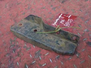 9436110414 MERCEDES Кронштейн подножки