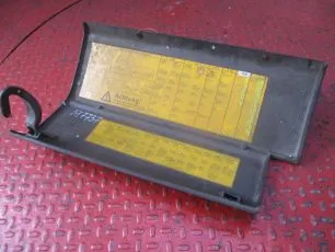9416805506 MERCEDES Крышка блока предохранителей