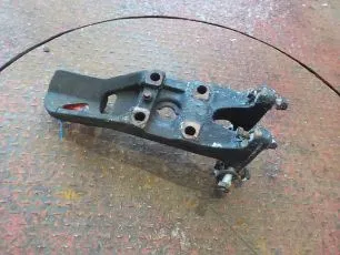 20806892 VOLVO Кронштейн пневмоподушки левый