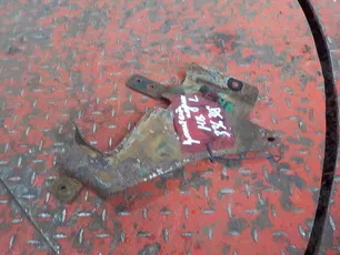 9406601614 MERCEDES Кронштейн подножки верхней левой