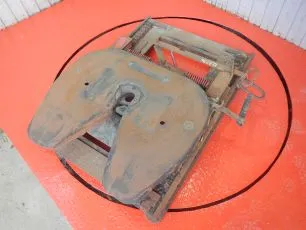 5010228291 RENAULT Седло