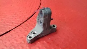 21515058 VOLVO Кронштейн двигателя