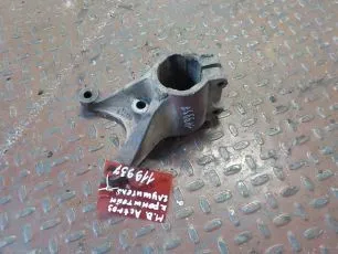 9424920741 MERCEDES Кронштейн глушителя