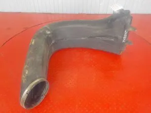5010626185 RENAULT Патрубок воздушного фильтра