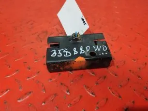 20584805 VOLVO Кронштейн спойлера
